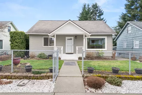 2950 39th Ave NE, Tacoma, WA 98422