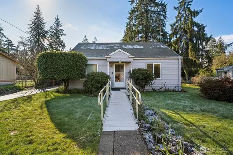 8800 Veterans Dr SW, Lakewood, WA 98498