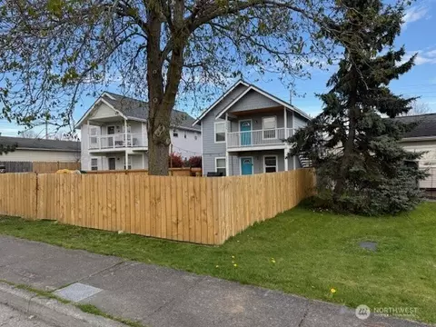 2424 Orleans St, Bellingham, WA 98229