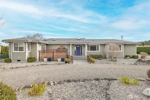 1250 Thornton Dr, Sequim, WA 98382