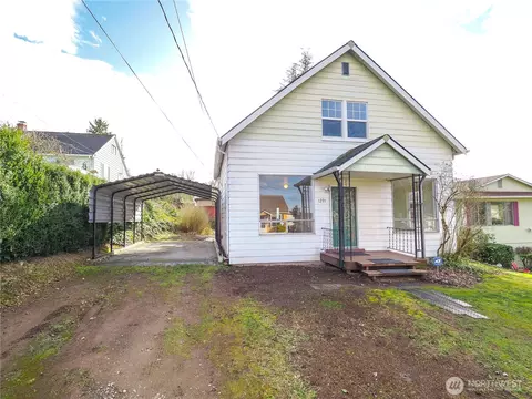 1201 N 29th St, Renton, WA 98056