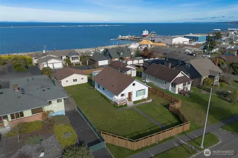 911 W Fifth St, Port Angeles, WA 98363