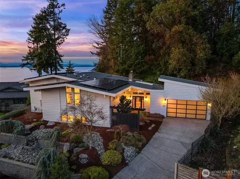 13621 18th Avenue Ct SW, Burien, WA 98166