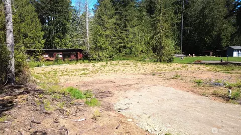1 E Wildwood Ln, Brinnon, WA 98320