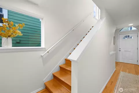 Entry Way - 212 27th Ave E, Seattle, WA 98112 photo 2 of 2