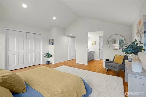 Bedroom - 212 27th Ave E, Seattle, WA 98112 photo 3 of 4