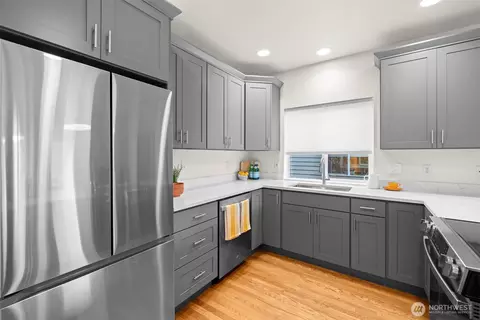Kitchen - 212 27th Ave E, Seattle, WA 98112 photo 2 of 5
