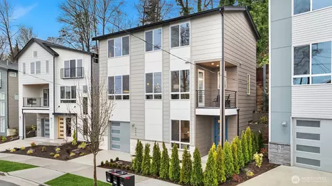 4570 22nd Ave SW, Seattle, WA 98106