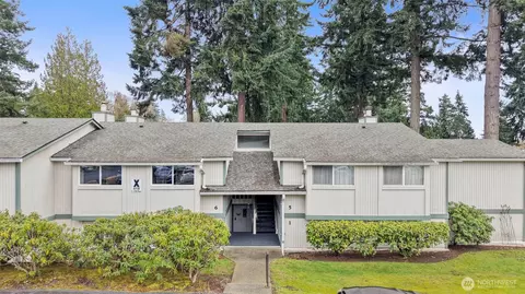 418 S 325th Pl #X6, Federal Way, WA 98003