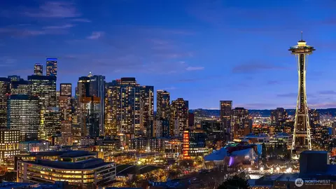 317 Highland Dr, Seattle, WA 98109