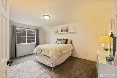 Bedroom - 4233 154th Pl SE, Bothell, WA 98012 photo 1 of 8