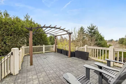Exterior - 2018 242nd St SE, Bothell, WA 98021 photo 3 of 5