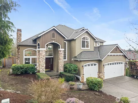 Exterior - 2018 242nd St SE, Bothell, WA 98021 photo 2 of 5
