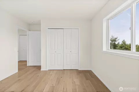 Bedroom - 2018 242nd St SE, Bothell, WA 98021 photo 3 of 3