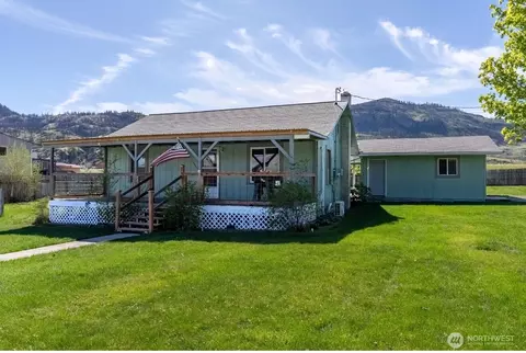 6 Salam Ln, Oroville, WA 98844