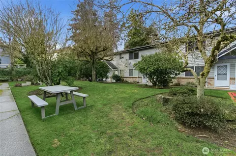 7909 218th St SW #6, Edmonds, WA 98026