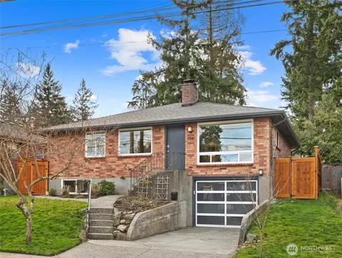 7541 32nd Ave NE, Seattle, WA 98115