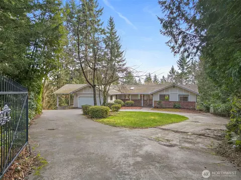 8875 Banner Rd SE, Port Orchard, WA 98367