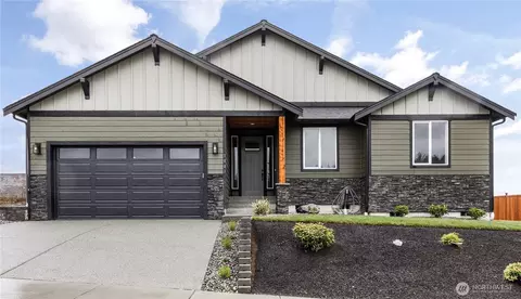 801 NW Shire St, Oak Harbor, WA 98277