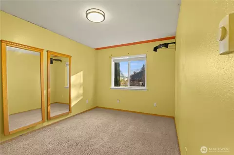 Bedroom - 17519 Park Ave S, Spanaway, WA 98387 photo 4 of 8