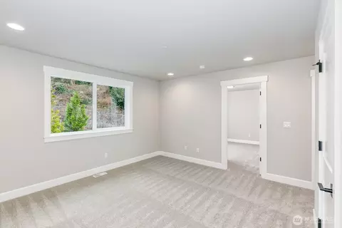 Bedroom - 20316 94th Dr NE, Bothell, WA 98011 photo 2 of 6