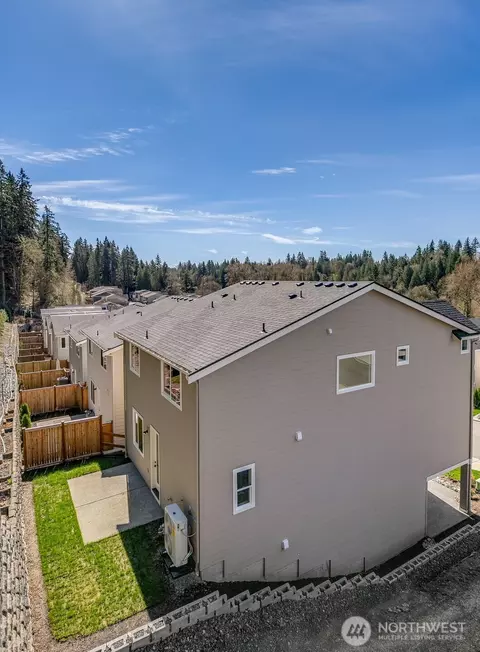 Exterior - 20316 94th Dr NE, Bothell, WA 98011 photo 4 of 6
