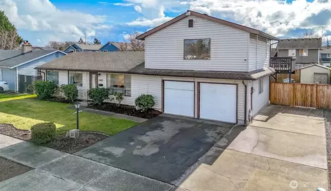 4602 S Burkhart Dr, Tacoma, WA 98409