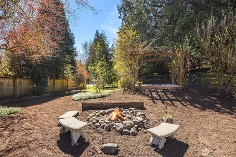 Exterior - 16309 110th Ave NE, Bothell, WA 98011 photo 12 of 12