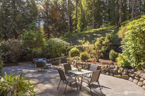 Exterior - 16309 110th Ave NE, Bothell, WA 98011 photo 10 of 12