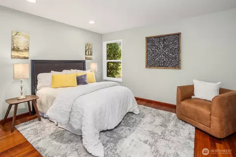 Bedroom - 16309 110th Ave NE, Bothell, WA 98011 photo 5 of 5