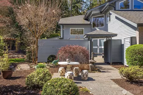 Exterior - 16309 110th Ave NE, Bothell, WA 98011 photo 2 of 12
