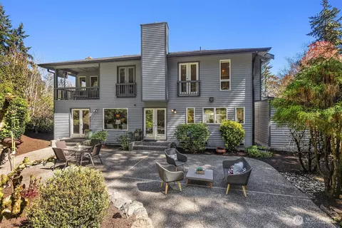 Exterior - 16309 110th Ave NE, Bothell, WA 98011 photo 4 of 12