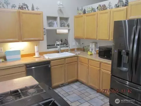 9237 Applegate Loop, Rochester, WA 98579 photo 5