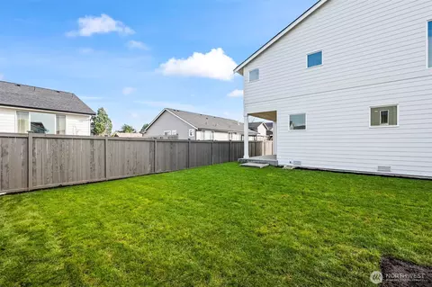 Exterior - 3183 Roosevelt Ave, Enumclaw, WA 98022 photo 3 of 7