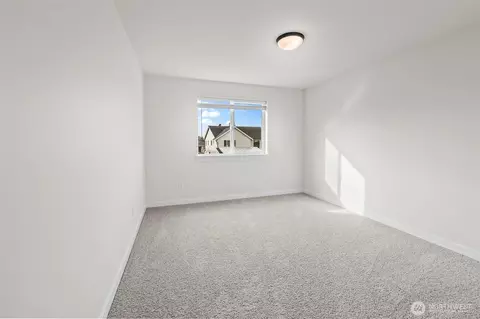 Bedroom - 3183 Roosevelt Ave, Enumclaw, WA 98022 photo 6 of 11