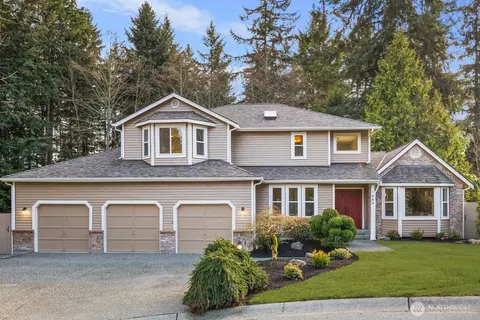 904 187th Pl SW, Lynnwood, WA 98036