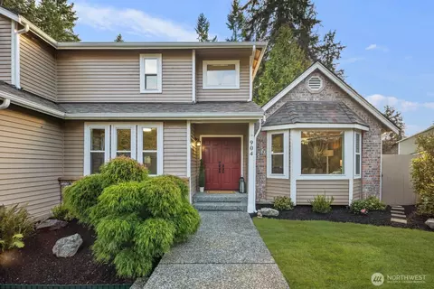 904 187th Pl SW, Lynnwood, WA 98036