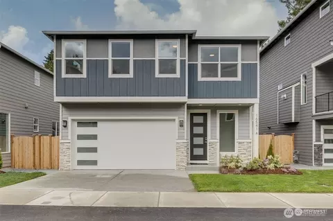 16541 8th Ave NE #B, Shoreline, WA 98155