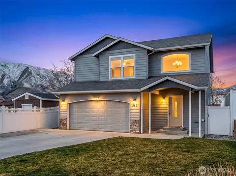 582 S James Ave, East Wenatchee, WA 98802