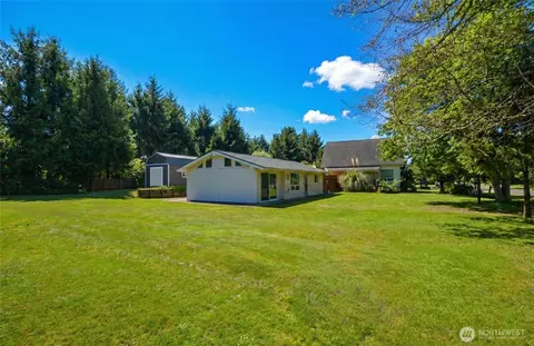 895 Wawona Ave SW, Ocean Shores, WA 98569