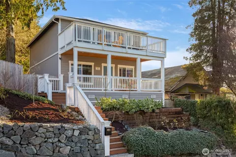2034 E Harrison St, Tacoma, WA 98404