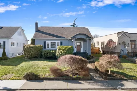 828 Hoyt Ave, Everett, WA 98201