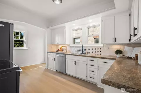 Kitchen - 828 Hoyt Ave, Everett, WA 98201 photo 3 of 5