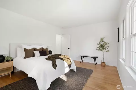 Bedroom - 828 Hoyt Ave, Everett, WA 98201 photo 2 of 4