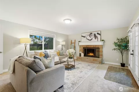 Living - 4926 260th St E, Spanaway, WA 98387 photo 2 of 4