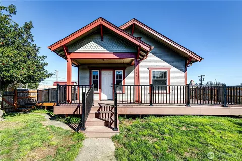 115 E 5th St, Port Angeles, WA 98362