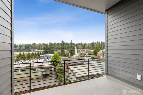 Exterior - 18805 99th Ct NE #D, Bothell, WA 98011 photo 2 of 2