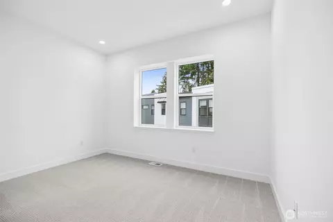 Bedroom - 18805 99th Ct NE #D, Bothell, WA 98011 photo 6 of 9