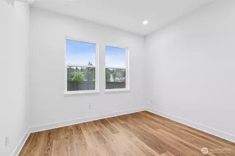 Bedroom - 18805 99th Ct NE #D, Bothell, WA 98011 photo 8 of 9