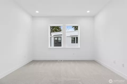 Bedroom - 18805 99th Ct NE #D, Bothell, WA 98011 photo 5 of 9